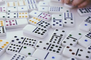 BBIN真人 | 牛牛起手牌精要与周俸禄奖励实战指南